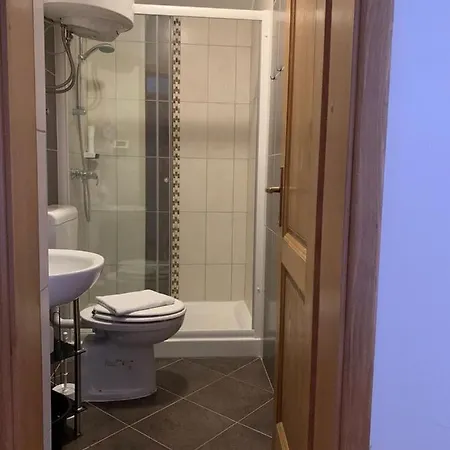 Bed & Breakfast Doubleroom With Bathroom And Ac - 105 *